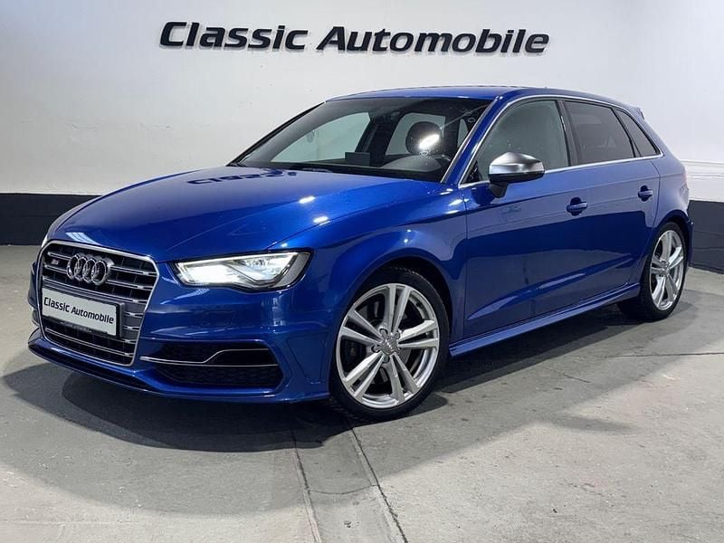 Blau Gebraucht 2016 Audi S3 Sport Limousine | 25.450 € (Guter Preis) - Bild 1/4