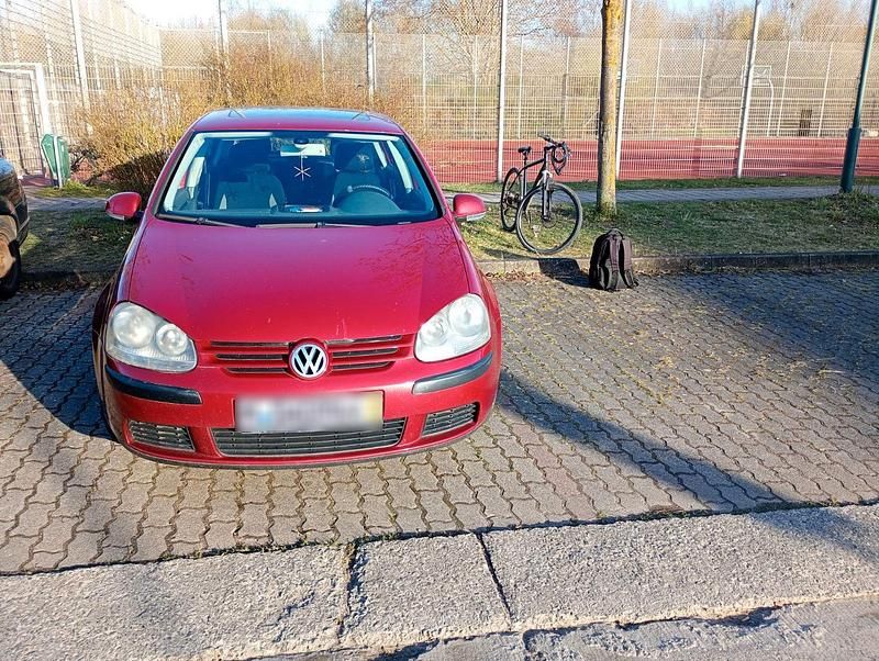 Gebraucht VW Golf IV Basis 116 PS (85 kW) 2004 Rot Limousine