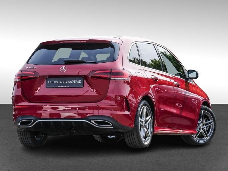 Gebraucht Mercedes B250e AMG 218 PS (160 kW) 2022 Rot Kleinwagen