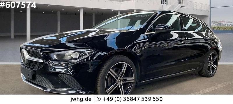 Nachtschwarz Gebraucht 2022 Mercedes CLA200 Kombi | 22.450 € (Guter Preis) - Bild 1/4