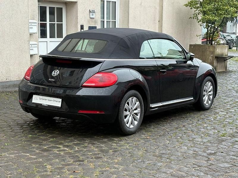 Gebraucht VW Beetle Cabriolet Design 105 PS (77 kW) 2014 Schwarz Cabrio