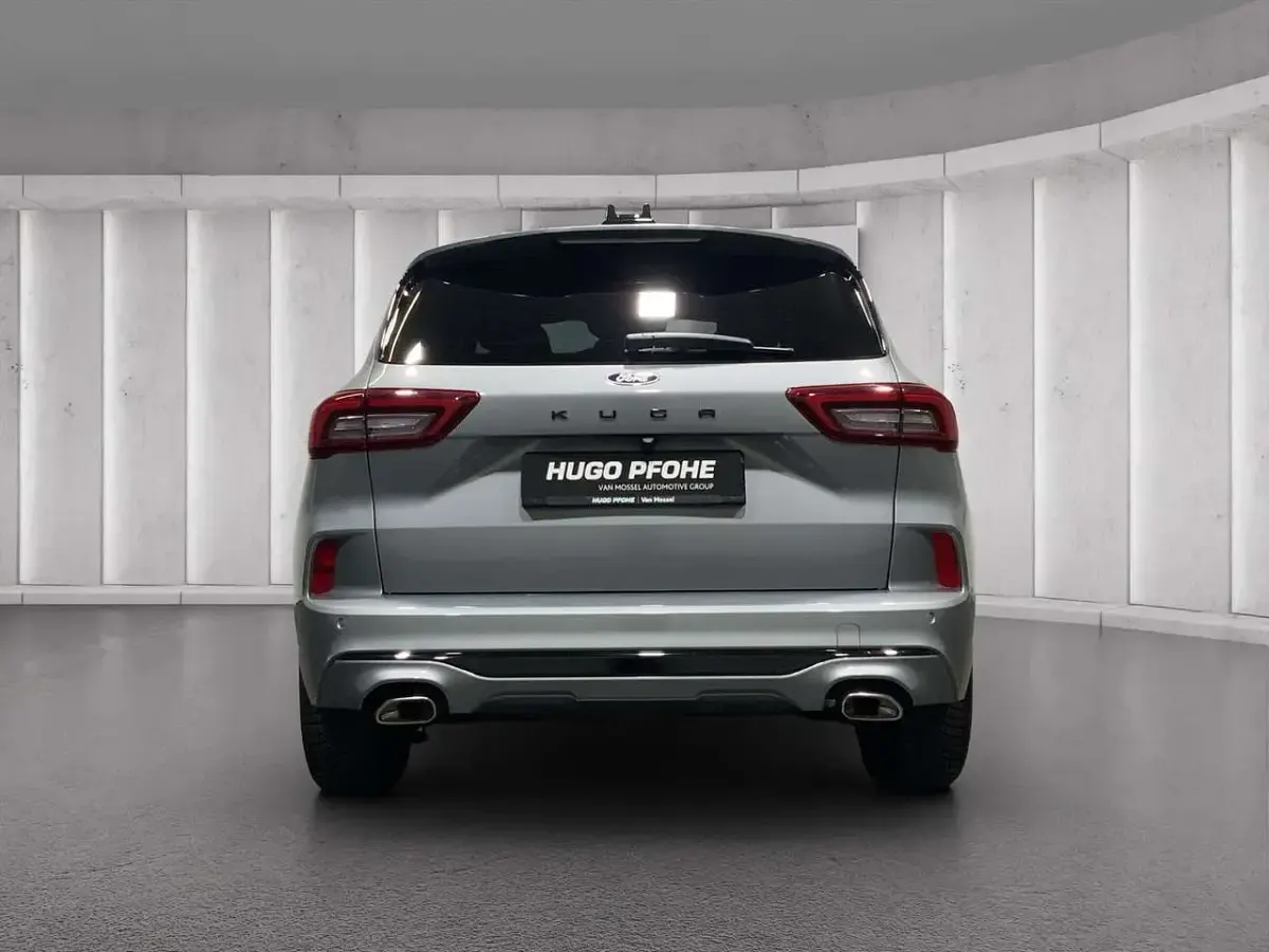 Gebraucht Ford Kuga ST-Line X 186 PS (136 kW) 2024 Solar silver metallic SUV
