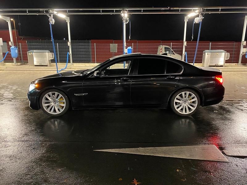 Gebraucht BMW 730 258 PS (189 kW) 2013 Schwarz Limousine