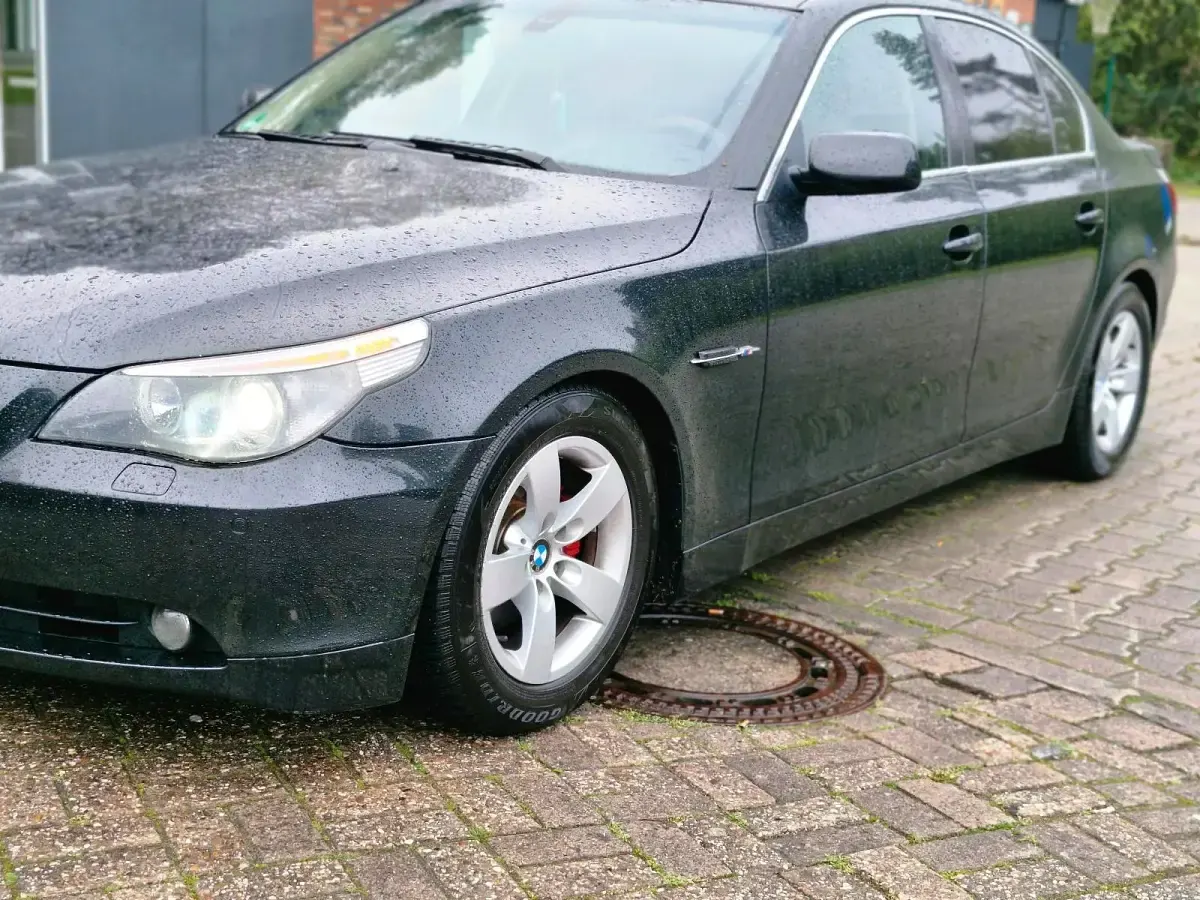 Gebraucht BMW 525 177 PS (130 kW) 2005 Schwarz Limousine