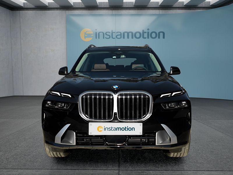 Neu BMW X7 340 PS (250 kW) 2025 Schwarz SUV