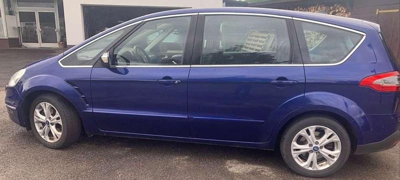 Blau Gebraucht 2014 Ford S-MAX Titanium Van / Kleinbus | 7.999 € (Fairer Preis) - Bild 1/4