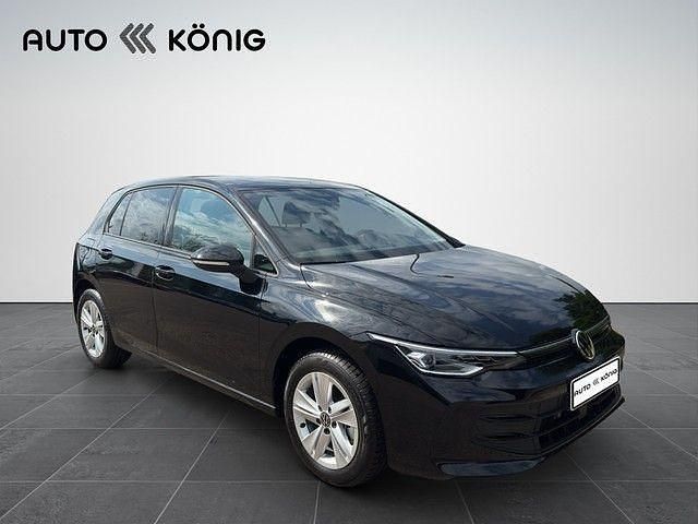 Schwarz Gebraucht 2025 VW Golf Life Limousine | 24.990 € (Fairer Preis) - Bild 1/4