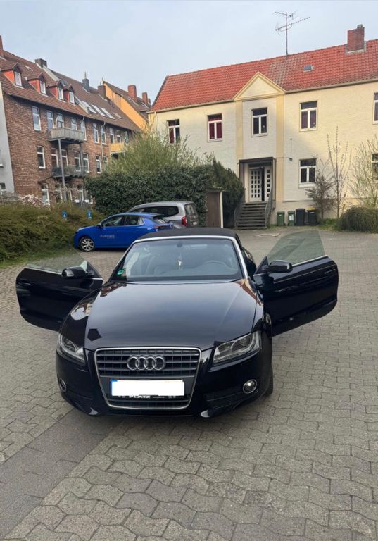 Schwarz Gebraucht 2011 Audi A5 Cabriolet Sport Cabrio | 12.900 € (Teuer) - Bild 1/4