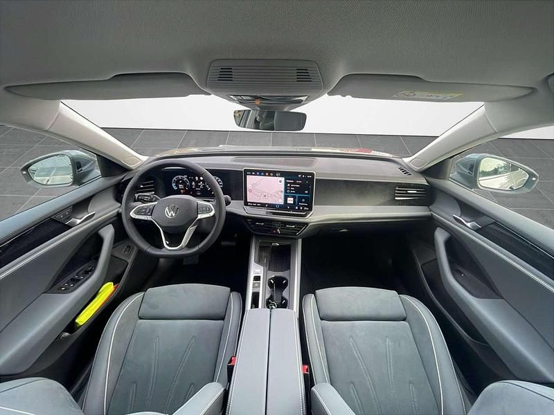 Gebraucht VW Passat Business 150 PS (110 kW) 2025 Diabasgrau metallic Kombi