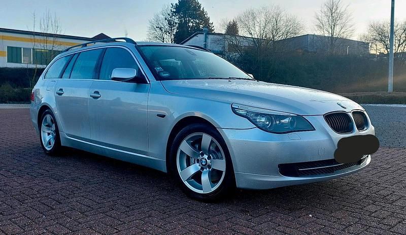 Silber Gebraucht 2008 BMW 523 Kombi | 5.555 € (Fairer Preis) - Bild 1/4