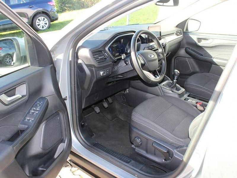 Gebraucht Ford Kuga Titanium 150 PS (110 kW) 2023 Silber SUV