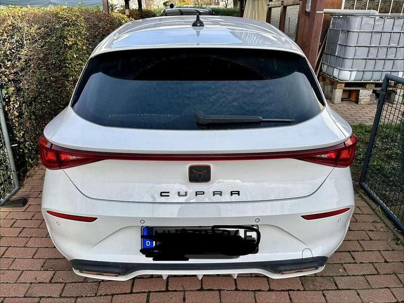 Gebraucht Cupra Leon VZ 245 PS (180 kW) 2021 Weiß Kleinwagen