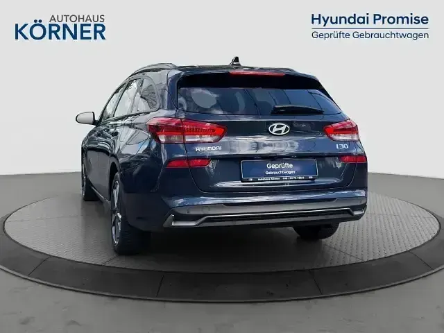 Gebraucht Hyundai i30 Advantage 140 PS (102 kW) 2024 Sailing blue Limousine