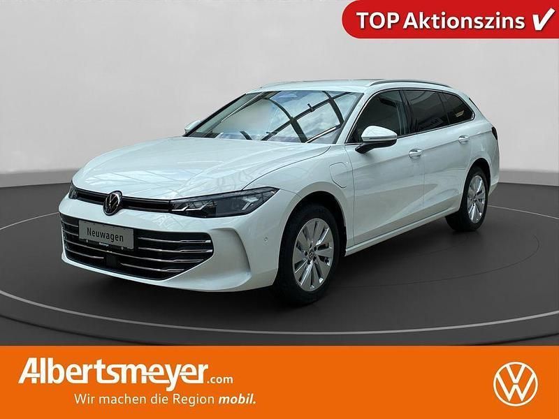 Weiß Neu 2025 VW Passat Business Kombi | 63.035 € - Bild 1/4
