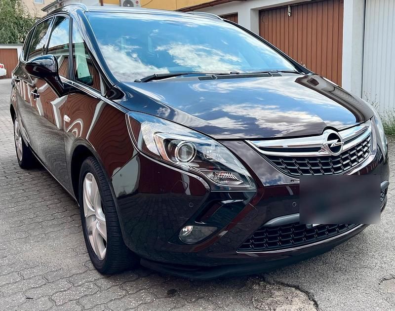 Braun Gebraucht 2013 Opel Zafira Van / Kleinbus | 5.990 € (Fairer Preis) - Bild 1/4