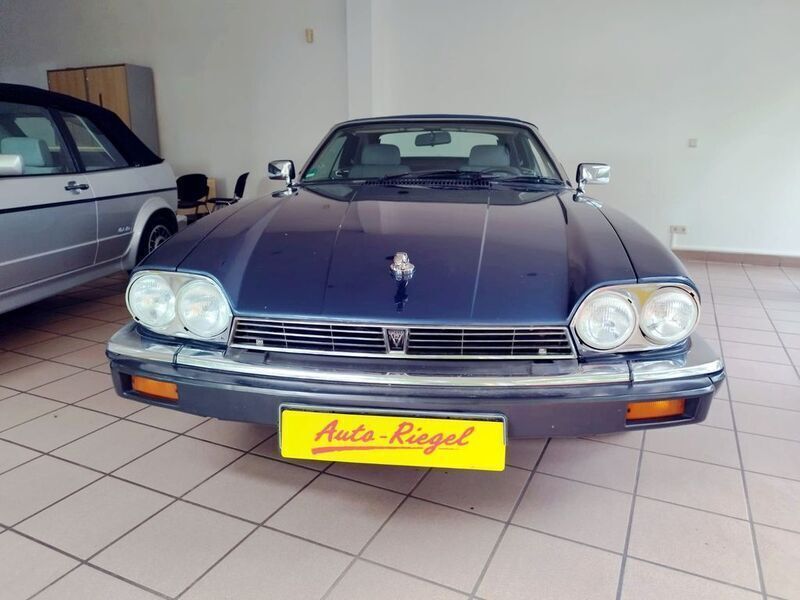 Blau Gebraucht 1989 Jaguar XJS Cabrio | 14.900 € - Bild 1/4