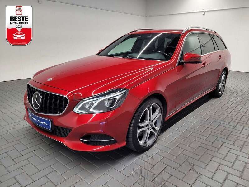 Rotmet. Gebraucht 2014 Mercedes E250 Avantgarde Kombi | 20.980 € (Teuer) - Bild 1/4