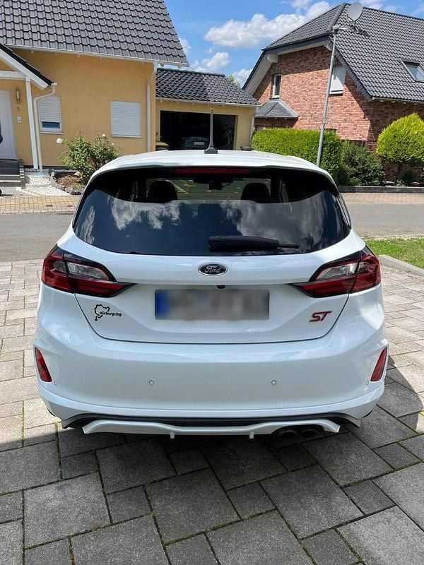 Gebraucht Ford Fiesta ST 200 PS (147 kW) 2023 Weiß Kleinwagen
