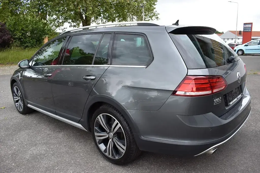 Gebraucht VW Golf Alltrack 179 PS (131 kW) 2018 Grau Kombi