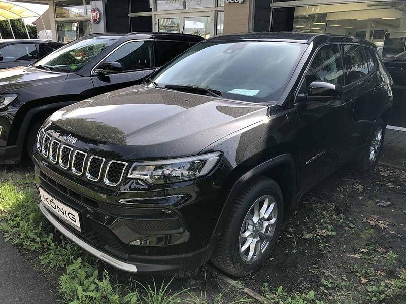 Schwarz Gebraucht 2025 Jeep Compass Altitude SUV | 32.969 € (Fairer Preis) - Bild 1/4