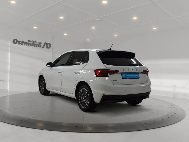 Gebraucht Skoda Fabia Tour 95 PS (69 kW) 2022 Weiß Kleinwagen