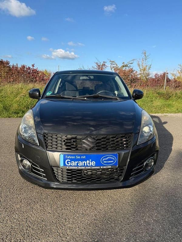 Schwarz Gebraucht 2014 Suzuki Swift Sport Kleinwagen | 8.499 € (Fairer Preis) - Bild 1/4