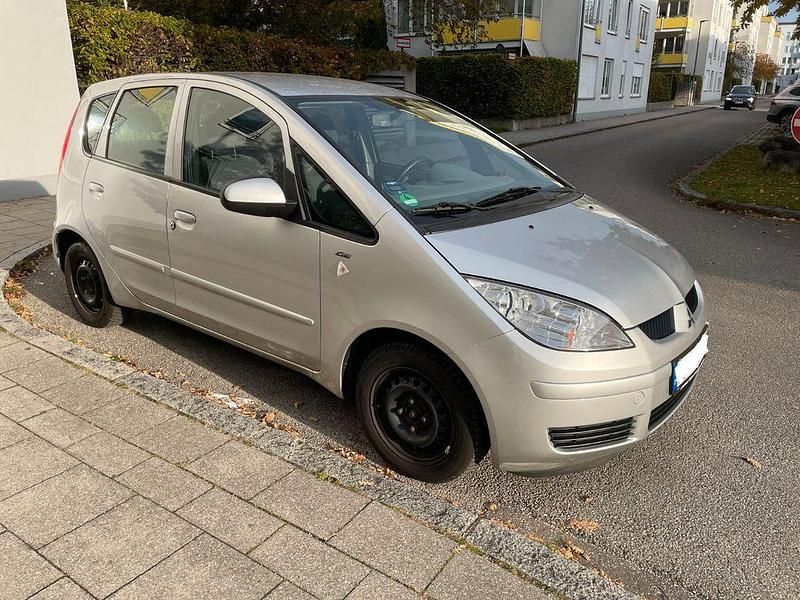 Silber Gebraucht 2007 Mitsubishi Colt Invite Van / Kleinbus | 2.750 € (Fairer Preis) - Bild 1/4
