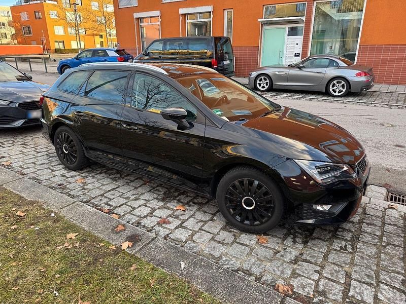 Second-hand Seat Leon ST FR 150 CP (110 kW) 2015 Negru Break