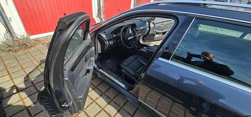 Gebraucht Mercedes E350 265 PS (194 kW) 2012 Grau Kombi