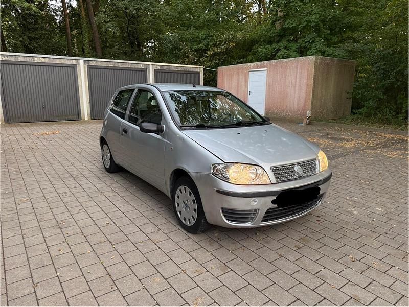 Silber Gebraucht 2007 Fiat Punto Kleinwagen | 850 € (Guter Preis) - Bild 1/4