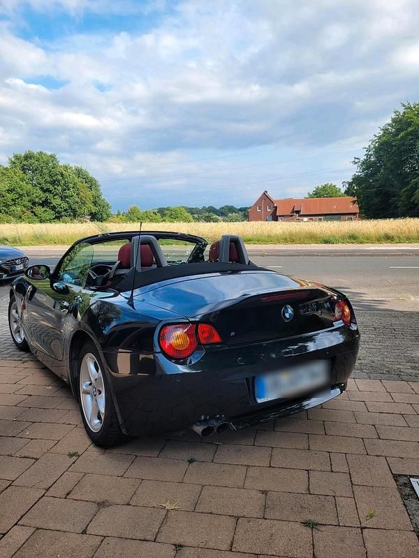 Gebraucht BMW Z4 170 PS (125 kW) 2004 Schwarz Cabrio