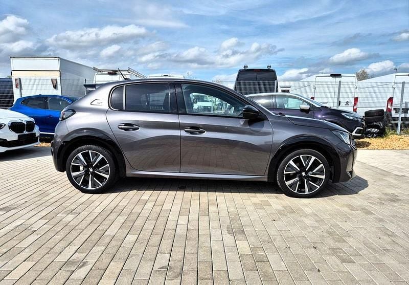 Gebraucht Peugeot 208 GT 131 PS (96 kW) 2022 Grau Kleinwagen