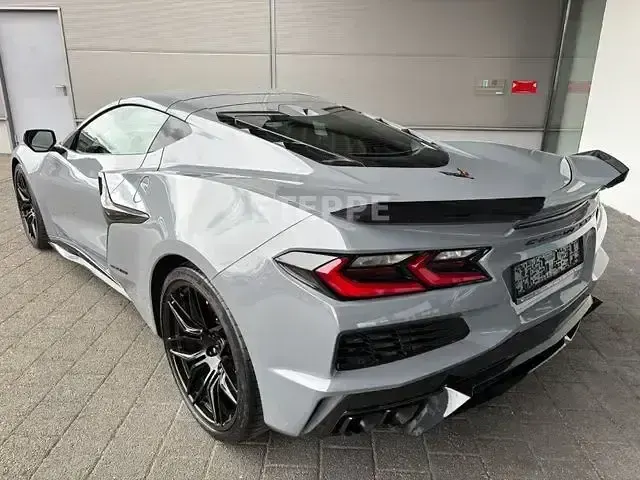 Neu Corvette Z06 646 PS (475 kW) 2025 Grau Coupé