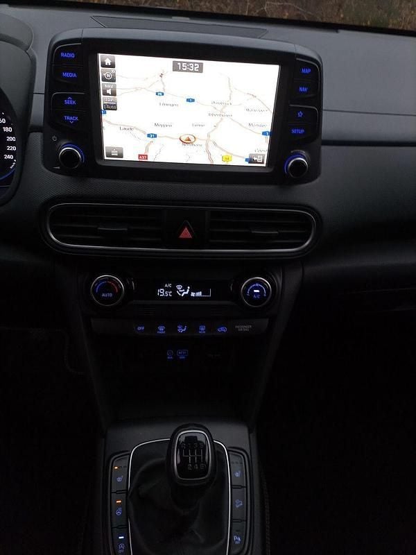 Gebraucht Hyundai Kona 116 PS (85 kW) 2019 Grau SUV