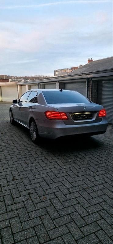 Gebraucht Mercedes E200 136 PS (100 kW) 2016 Silber Limousine