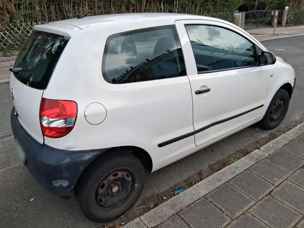 Gebraucht VW Fox 54 PS (39 kW) 2007 Weiß Kleinwagen