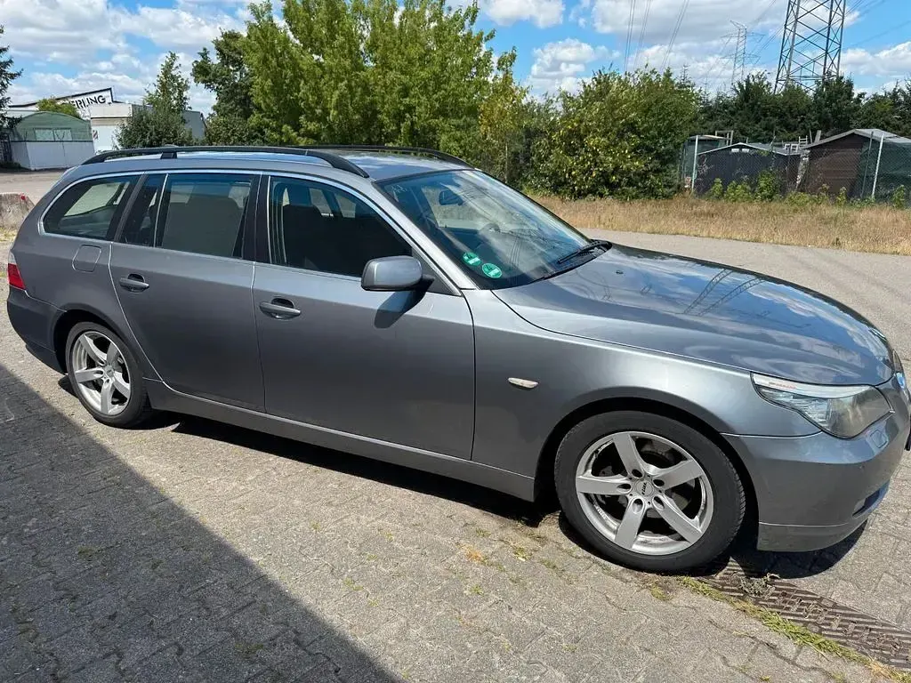 Usata BMW 520 177 CV (130 kW) 2007 Grigio Station wagon