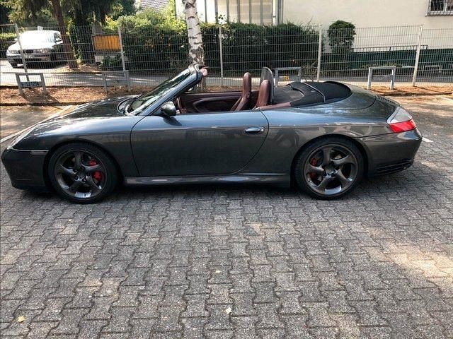 Grau Gebraucht 2004 Porsche 911 Carrera 4S Cabriolet Cabrio | 46.200 € (Superpreis) - Bild 1/4