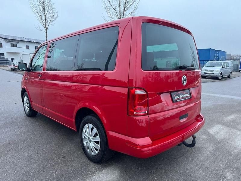 Używany VW T6 150 KM (110 kW) 2017 Czerwony Van