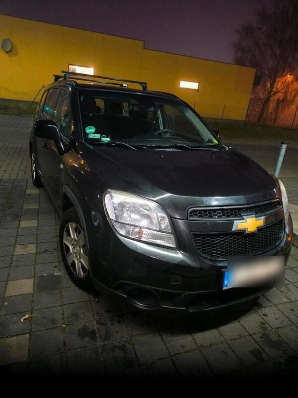 Schwarz Gebraucht 2013 Chevrolet Orlando LS Van / Kleinbus | 4.300 € (Fairer Preis) - Bild 1/4