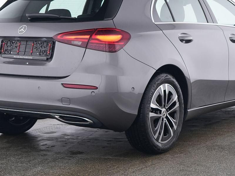 Gebraucht Mercedes A180 Progressive 136 PS (100 kW) 2024 Grau Limousine