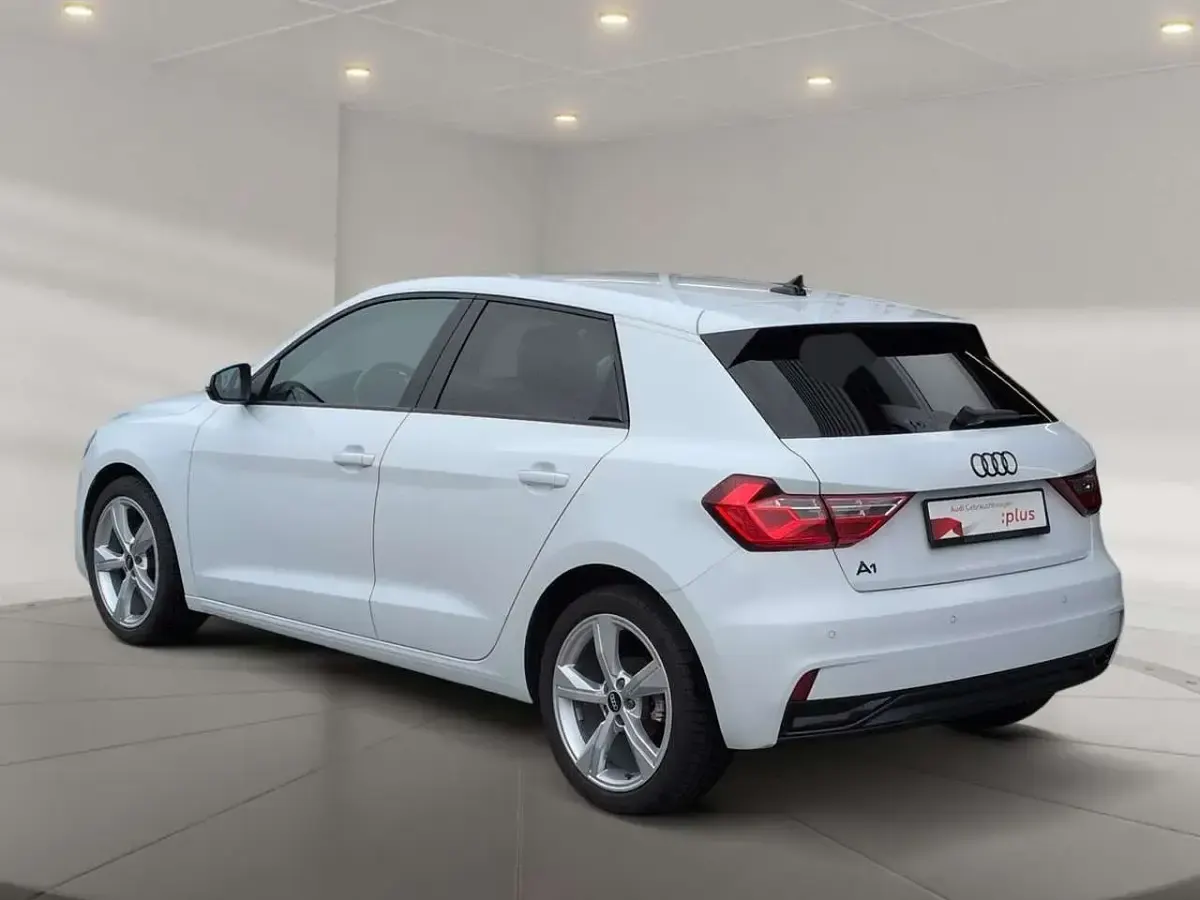 Gebraucht Audi A1 Advanced Plus 110 PS (80 kW) 2021 Gletscherweiß metallic SUV