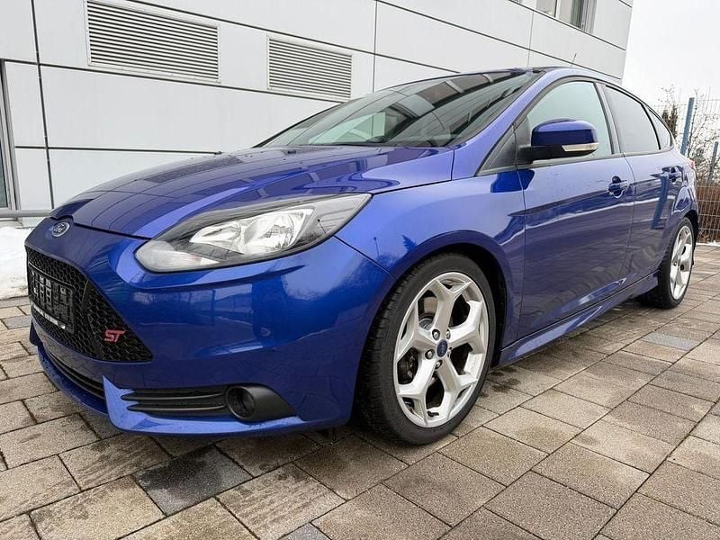 Gebraucht Ford Focus ST 250 PS (183 kW) 2013 Blau Limousine
