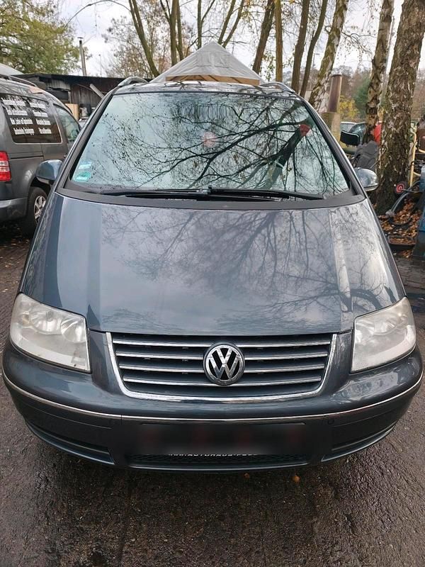 Grau Gebraucht 2007 VW Sharan Van / Kleinbus | 3.600 € (Fairer Preis) - Bild 1/4