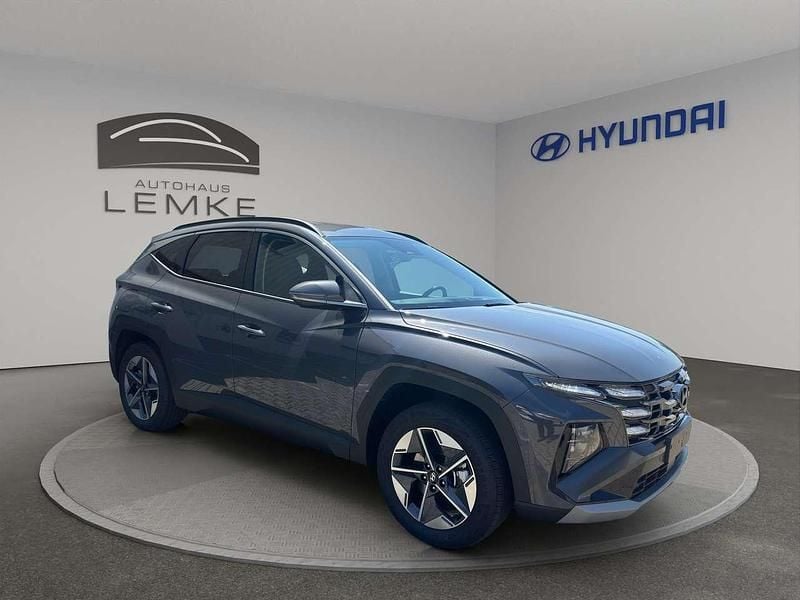 Neu Hyundai Tucson Trend 252 PS (185 kW) 2025 Grau SUV