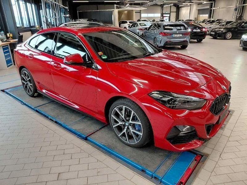 Gebraucht BMW 218 M Sport 136 PS (100 kW) 2024 Rotkeine angabe Coupé