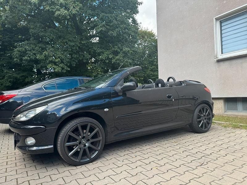 Schwarz Gebraucht 2005 Peugeot 206 CC Cabrio | 999 € (Fairer Preis) - Bild 1/4