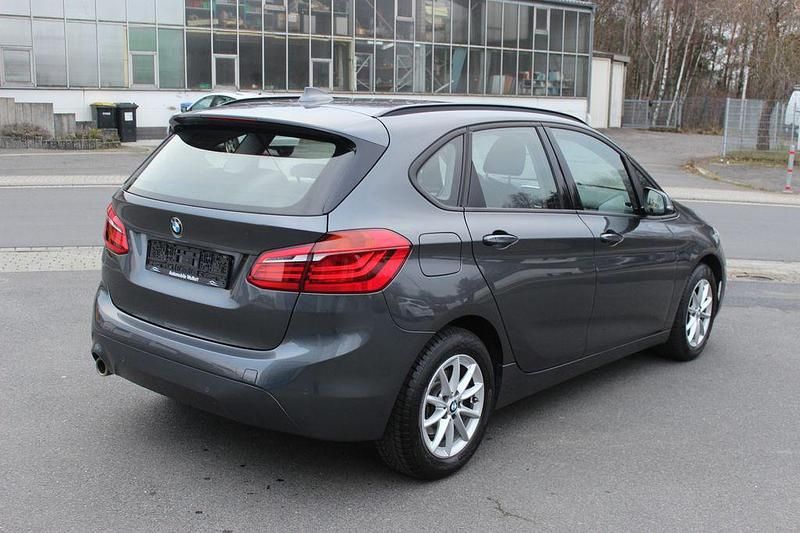 Gebraucht BMW 218 Active Tourer 140 PS (102 kW) 2020 Grau Van / Kleinbus
