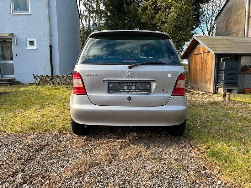 Gebraucht Mercedes A140 Elegance 82 PS (60 kW) 1998 Silber Van / Kleinbus