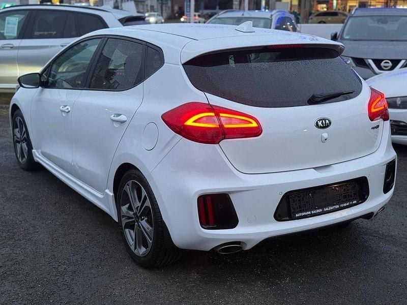 Gebraucht Kia Ceed GT-Line 136 PS (100 kW) 2018 Weiß Kleinwagen